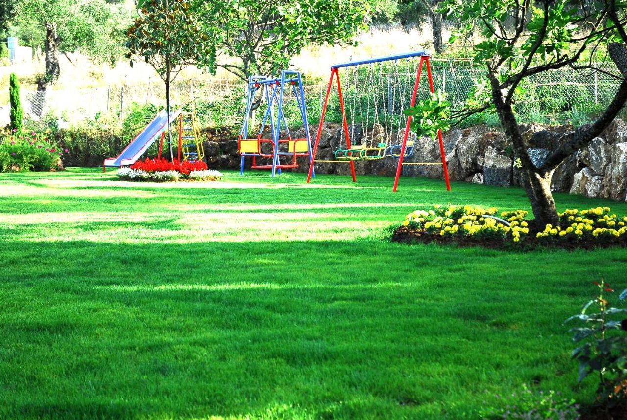 גאוביה Corfu Club Apartments מראה חיצוני תמונה