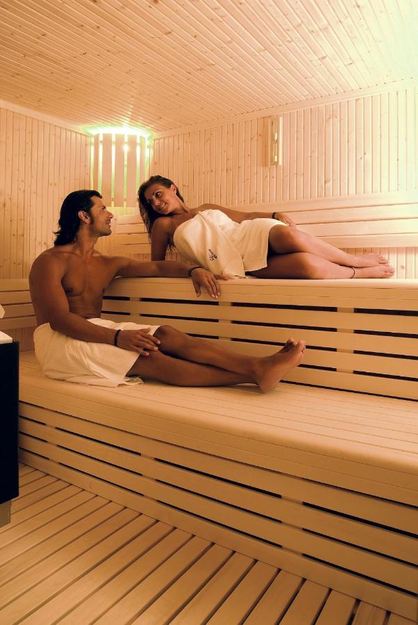 גאוביה Corfu Club Apartments מראה חיצוני תמונה