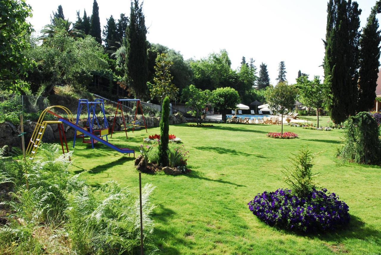 גאוביה Corfu Club Apartments מראה חיצוני תמונה